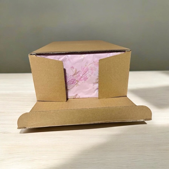 NEW UNOPENED Stanley x LoveShackFancy Quencher Happy Thoughts 40 OZ Tumbler Cup - Picture 2 of 3